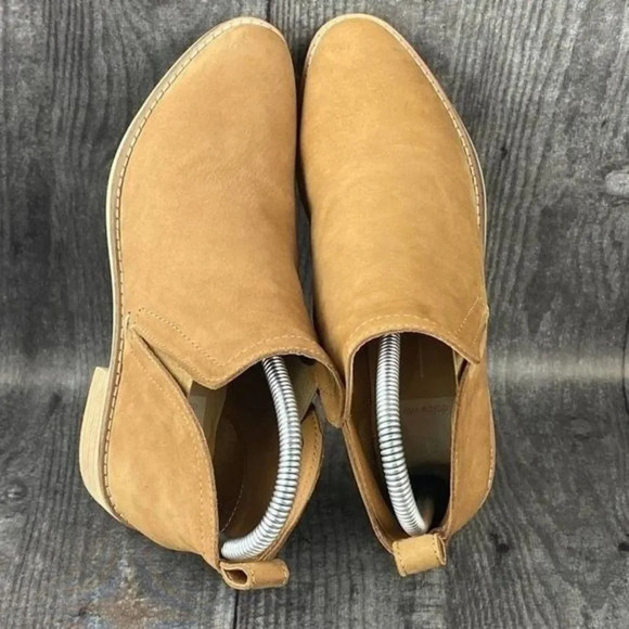 NEW DOLCE VITA Ankle Booties Block Heels Boot Pull Tab Womens Size 6 Almond Toe - Picture 6 of 13